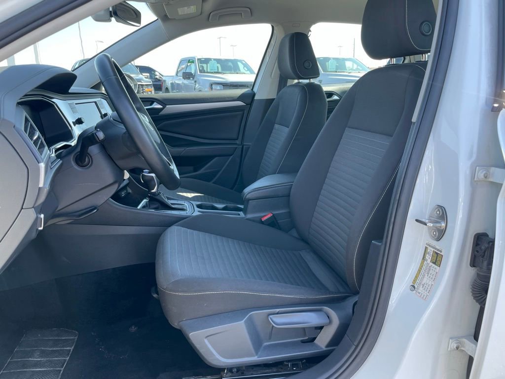 Used 2024 Volkswagen Jetta S image 7