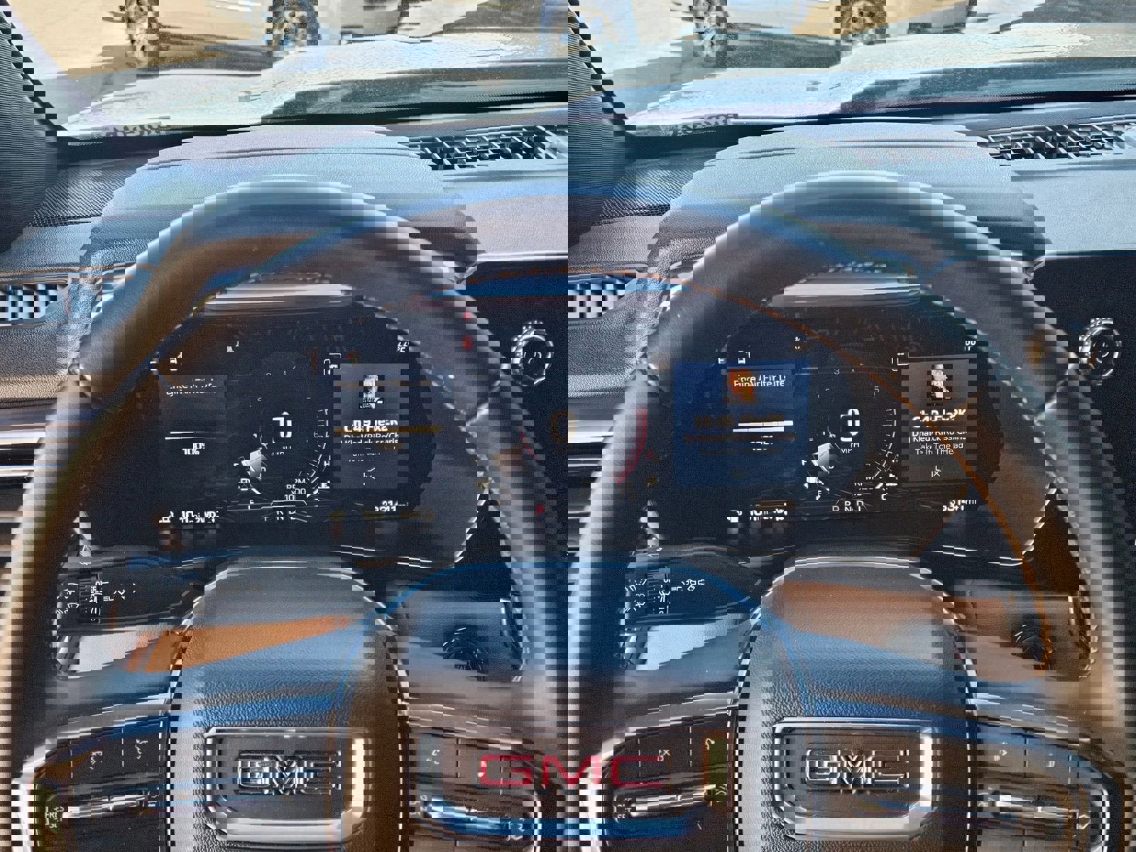 Used 2024 GMC Canyon AT4 w/ Technology Package image 21