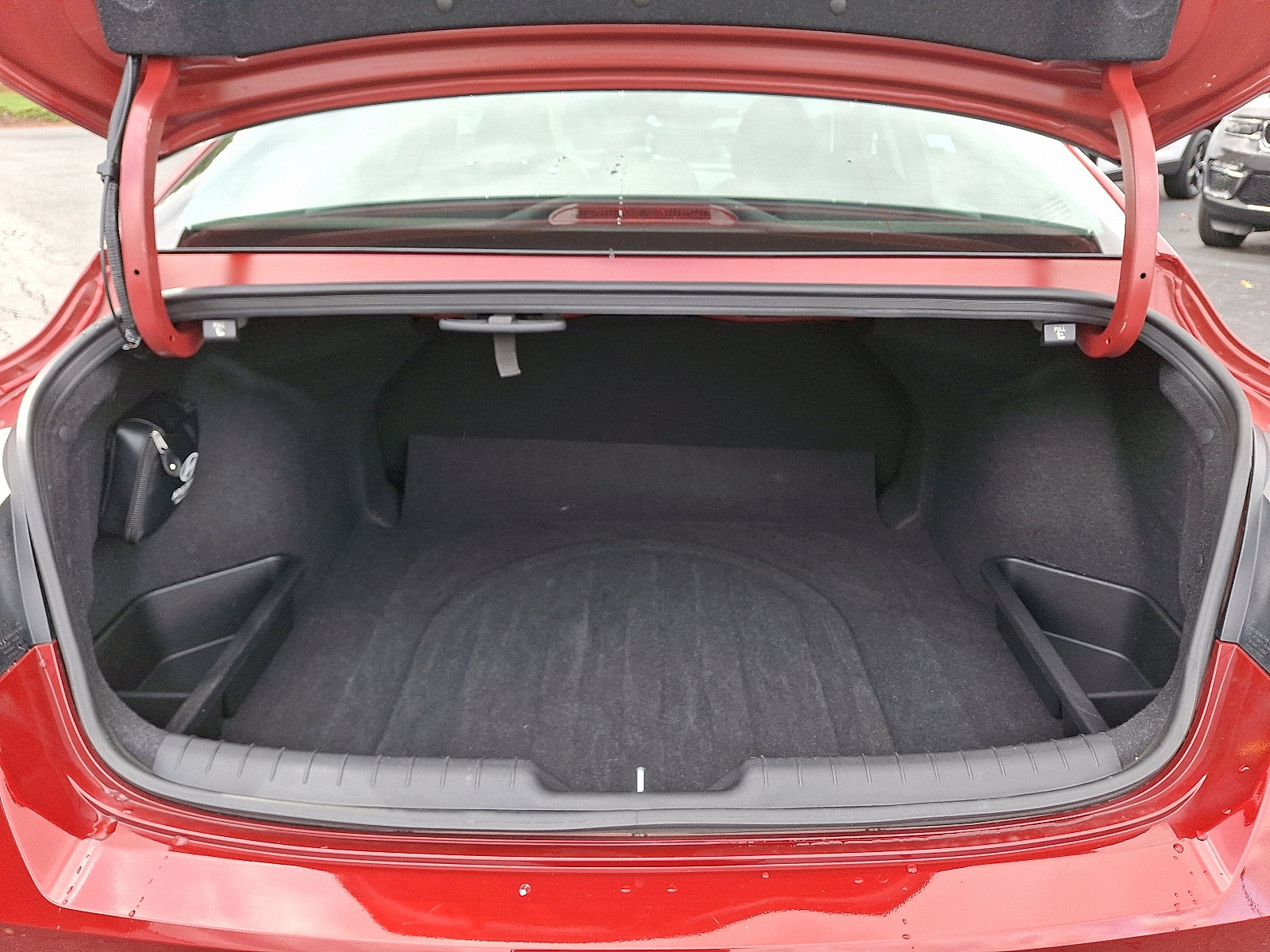 Used 2023 Hyundai Elantra Blue w/ Preferred Accessory Package image 28