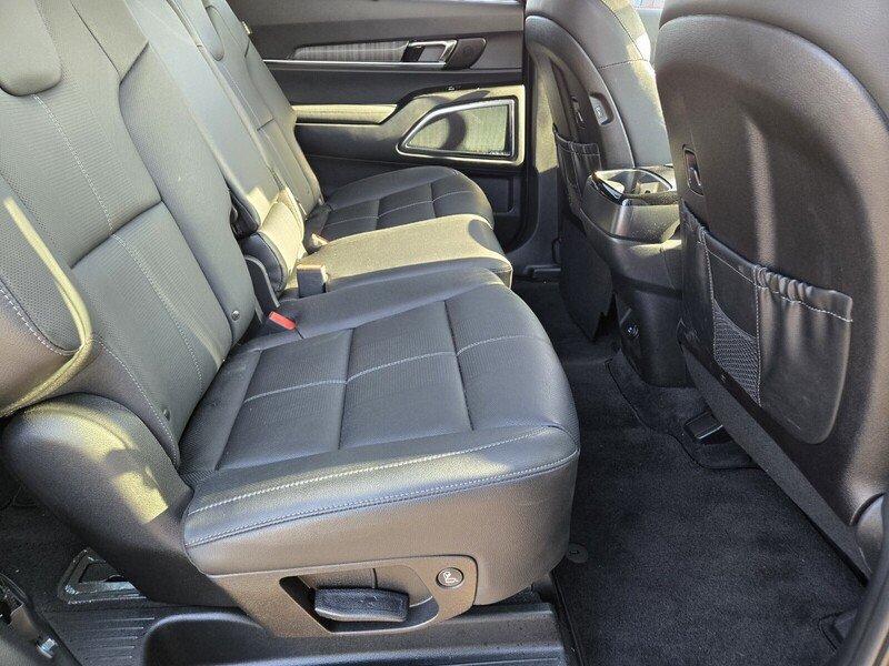 Certified 2025 Kia Telluride SX FWD image 15
