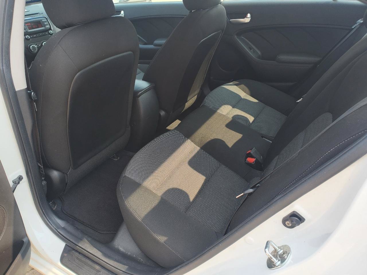 Used 2017 Kia Forte LX FWD image 12