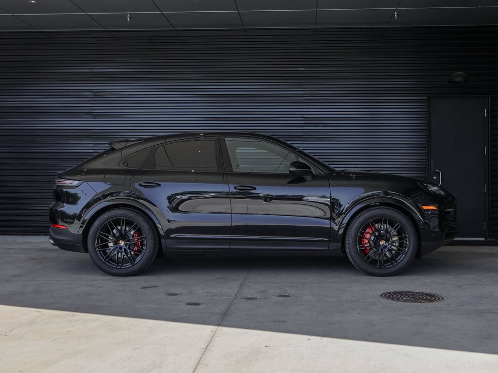 New 2026 Porsche Cayenne S AWD/4WD image 8