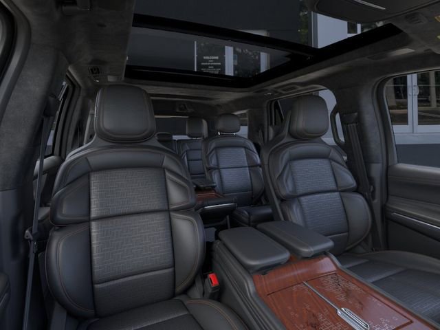 New 2026 Lincoln Navigator Black Label AWD/4WD image 10