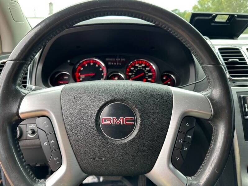 Used 2008 GMC Acadia SLE w/ Preferred Package FWD image 15