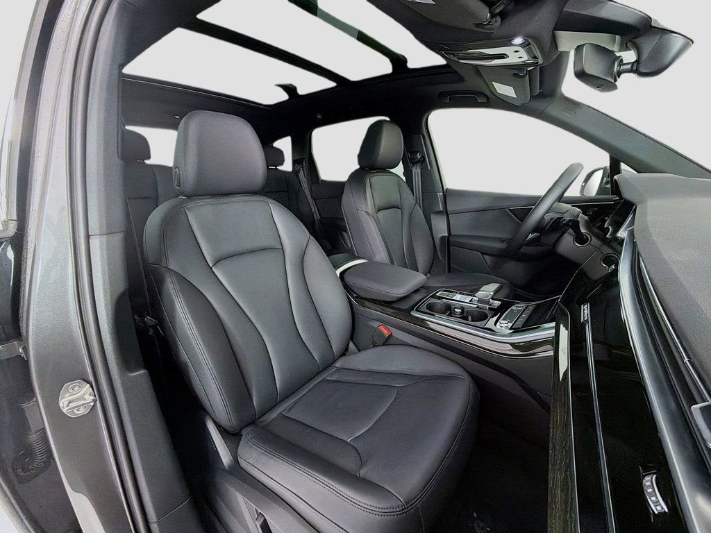 Used 2022 Audi Q7 3.0T Premium w/ Convenience Package image 30