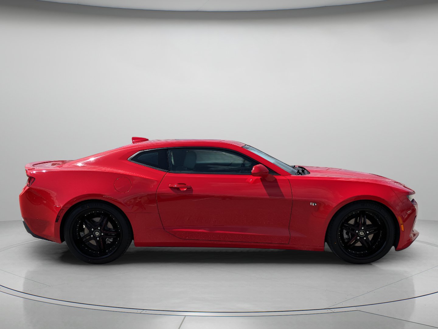 Used 2018 Chevrolet Camaro LT w/ RS Package RWD image 9