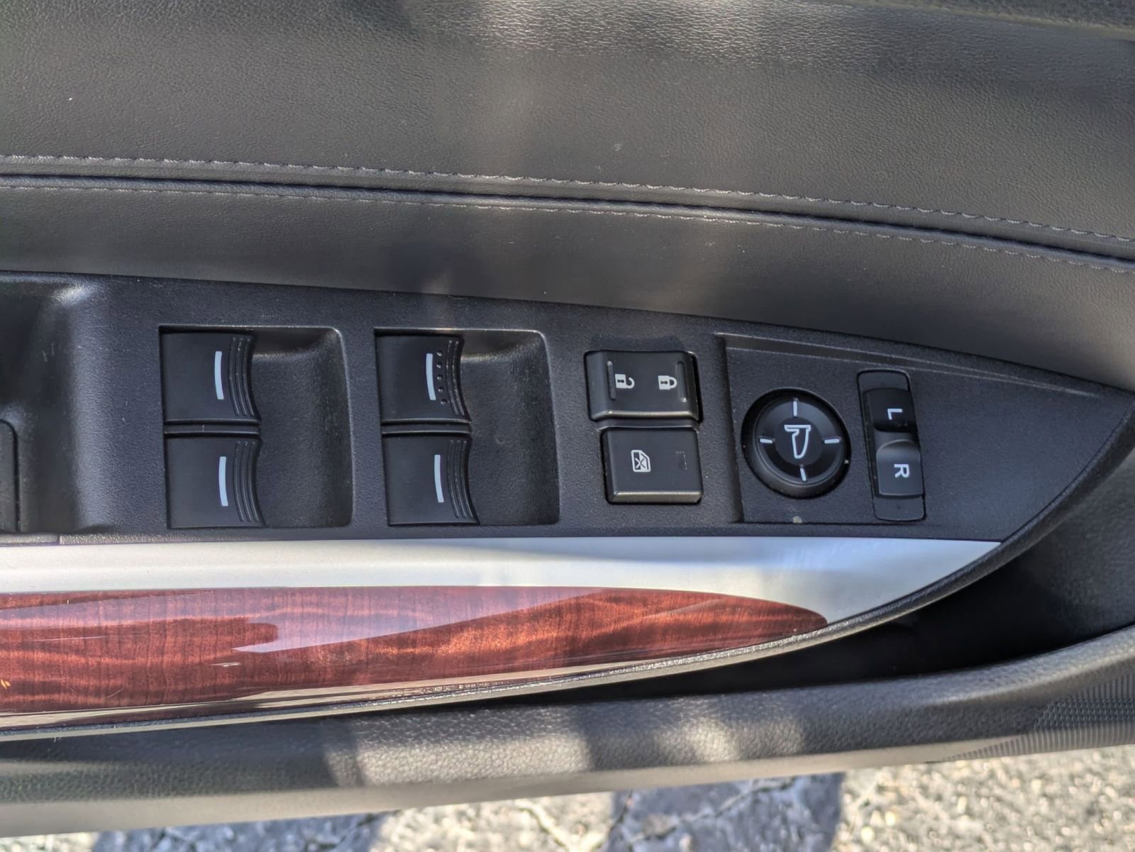 Used 2016 Acura TLX V6 w/ Technology Package image 21