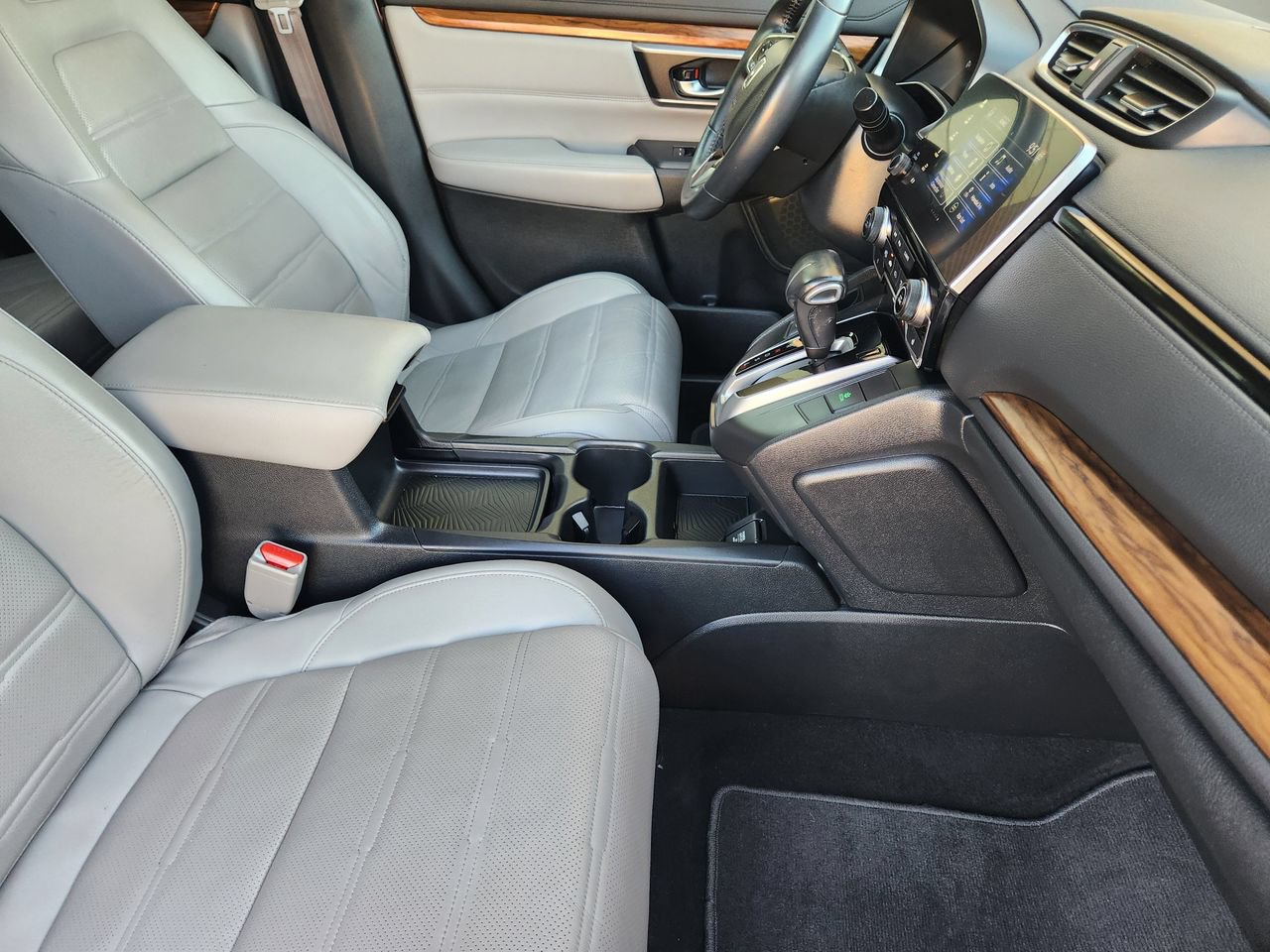 Used 2017 Honda CR-V Touring image 13