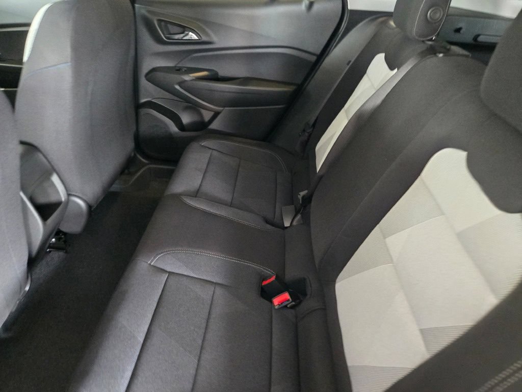 New 2026 Chevrolet Trax LS w/ LS Convenience Package FWD image 14