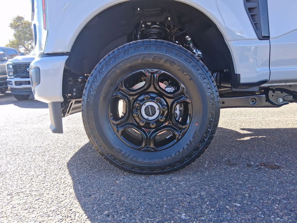 New 2026 Ford F250 XL w/ STX Appearance Package AWD/4WD image 23