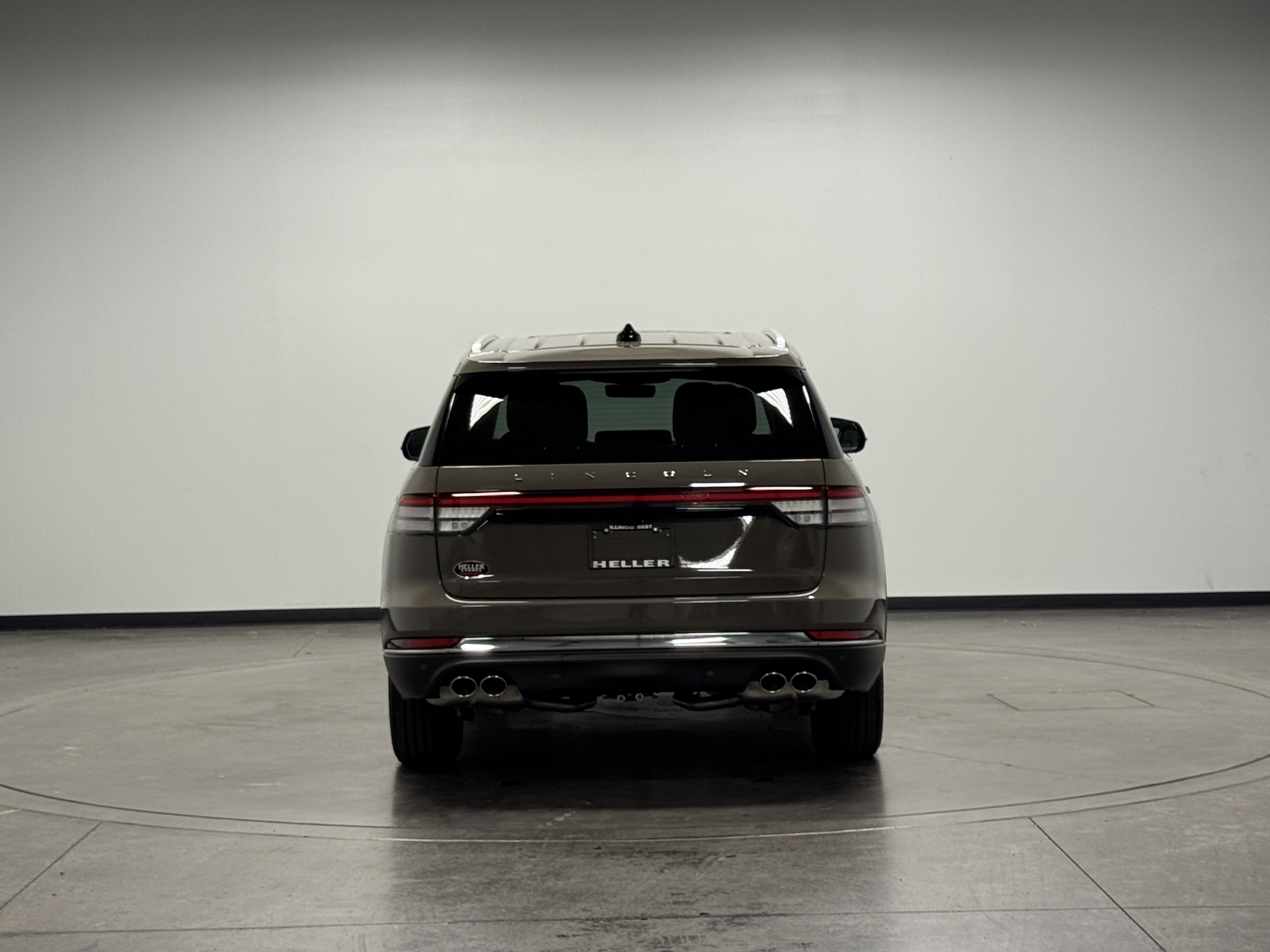 New 2026 Lincoln Aviator AWD image 7