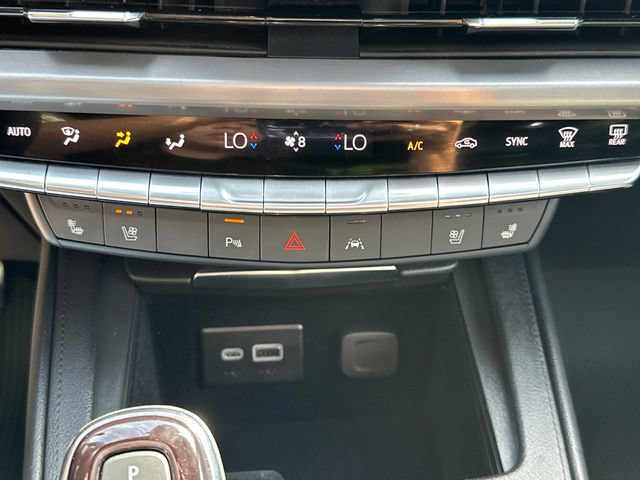 Certified 2024 Cadillac XT4 Sport AWD/4WD image 34