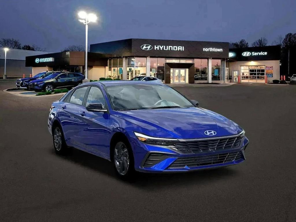 New 2026 Hyundai Elantra Sport FWD image 11