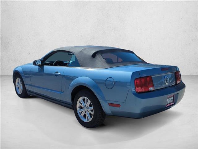 Used 2007 Ford Mustang Deluxe image 7