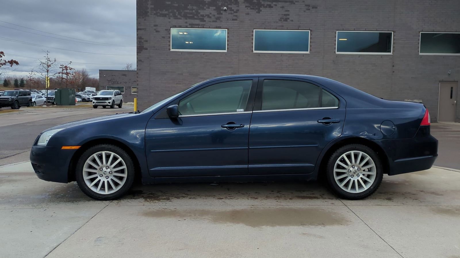 Used 2006 Mercury Milan Premier image 2