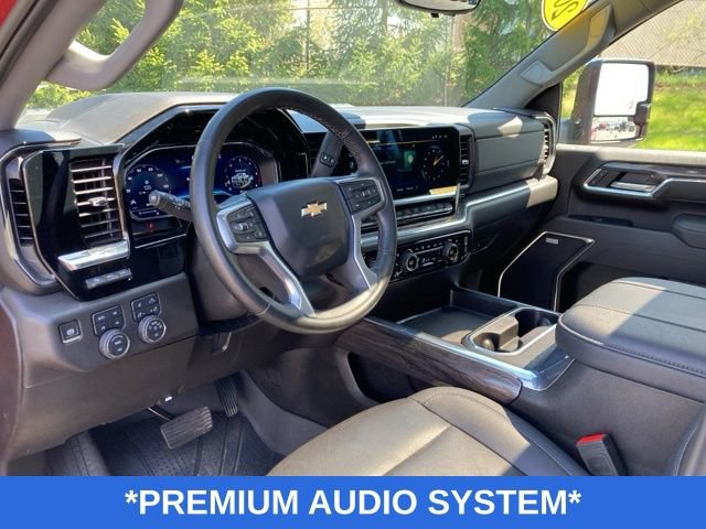 Used 2025 Chevrolet Silverado 2500 LTZ w/ LTZ Premium Package AWD/4WD image 7