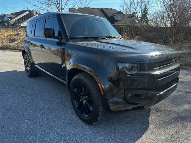 Used 2023 Land Rover Defender 110 X image 3