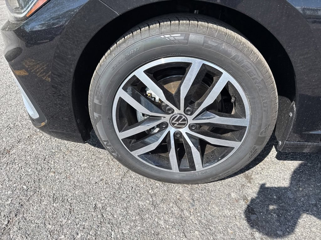 New 2026 Volkswagen Jetta SE FWD image 9