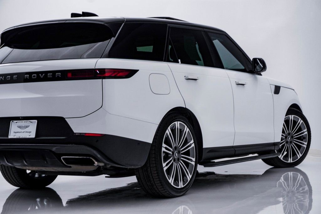 Used 2024 Land Rover Range Rover Sport SE image 10