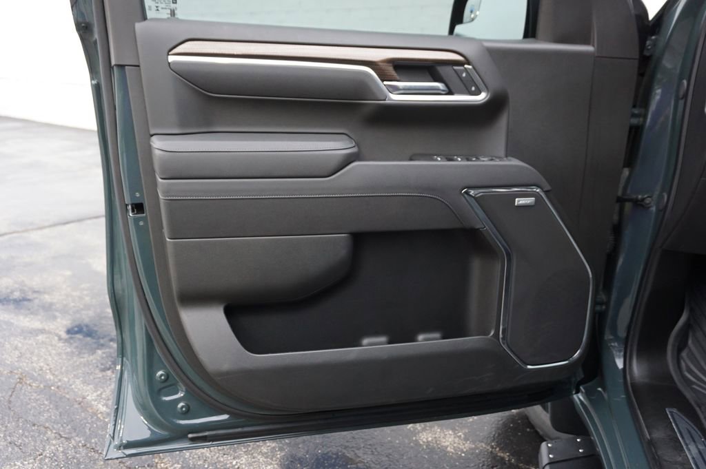 Used 2025 Chevrolet Silverado 1500 LT Trail Boss w/ Convenience Package II image 22