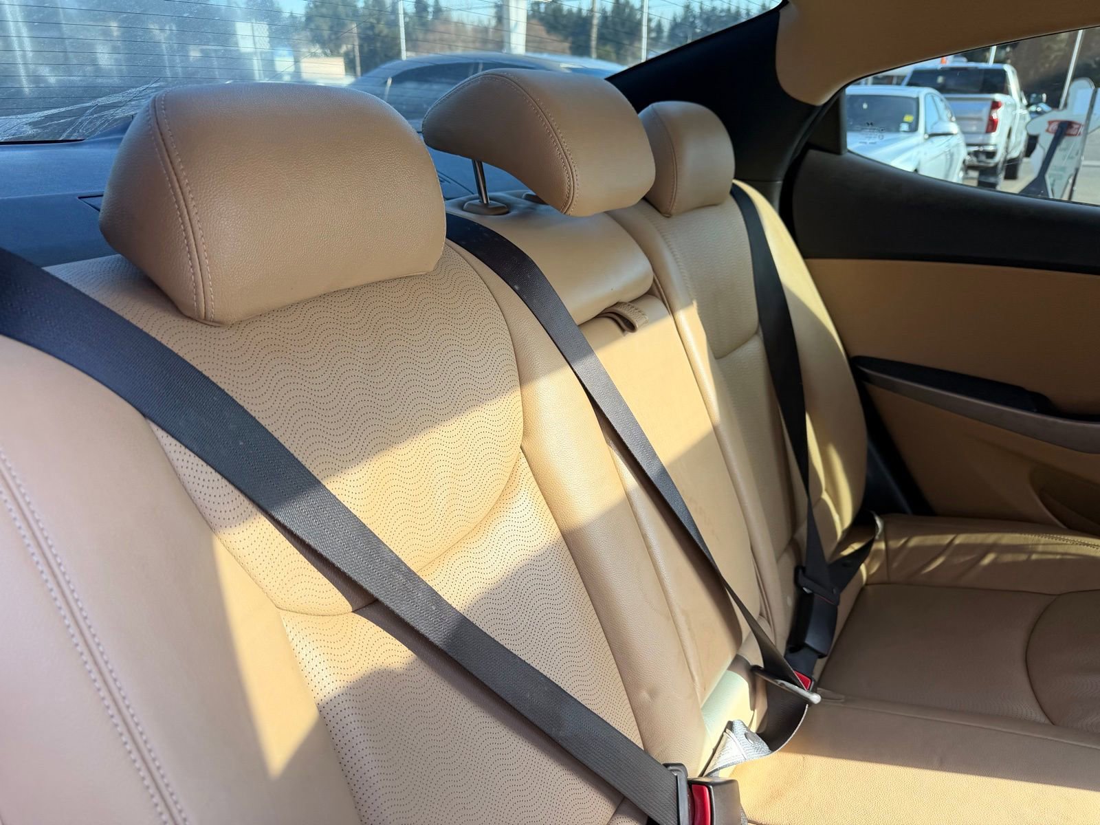Used 2012 Hyundai Elantra Limited w/ Technology Pkg 5 FWD image 28