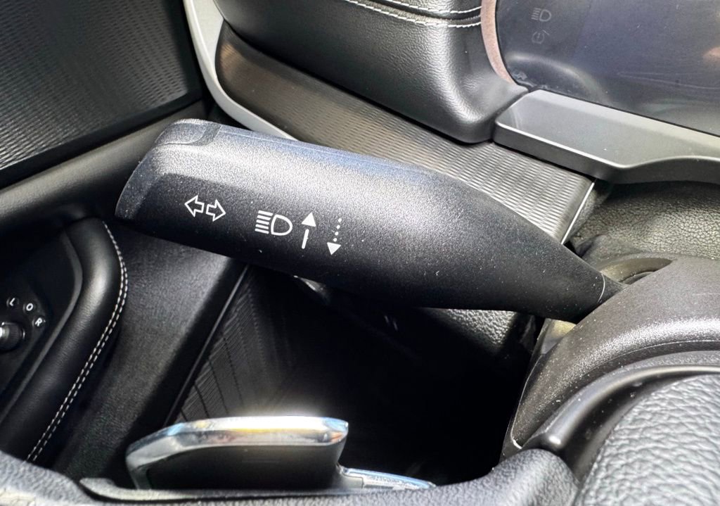 Used 2024 Jeep Grand Cherokee L Laredo image 26