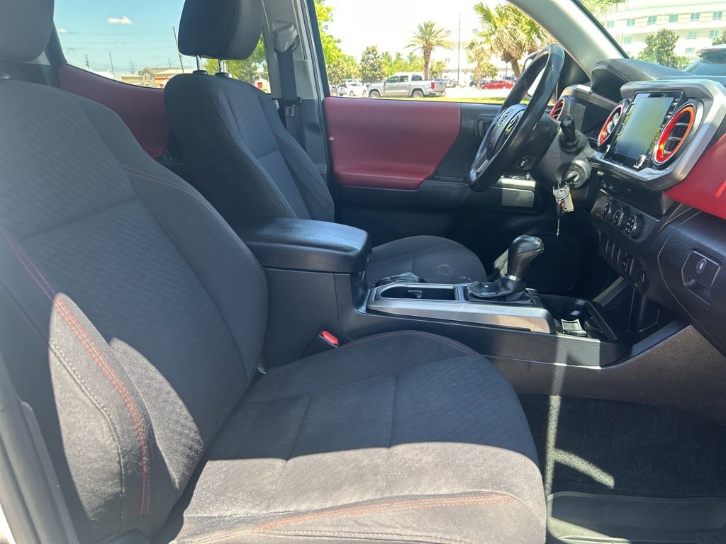 Used 2020 Toyota Tacoma SR5 image 16