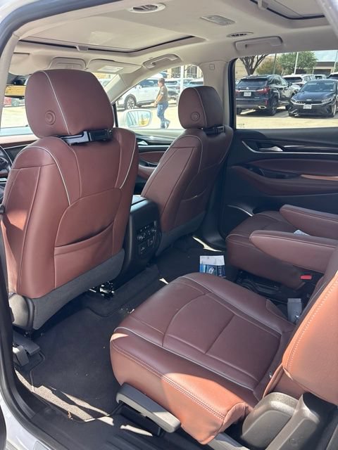 Used 2019 Buick Enclave Avenir w/ Avenir Technology Package FWD image 5