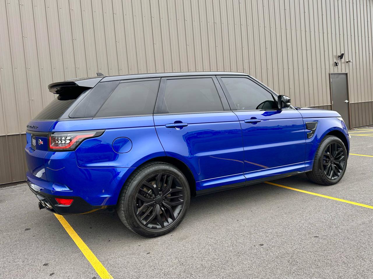Used 2015 Land Rover Range Rover Sport SVR image 17