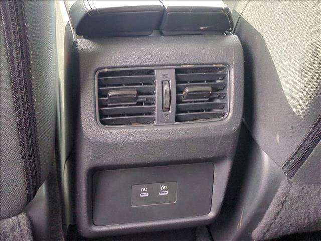 Used 2024 Nissan Rogue SV image 23