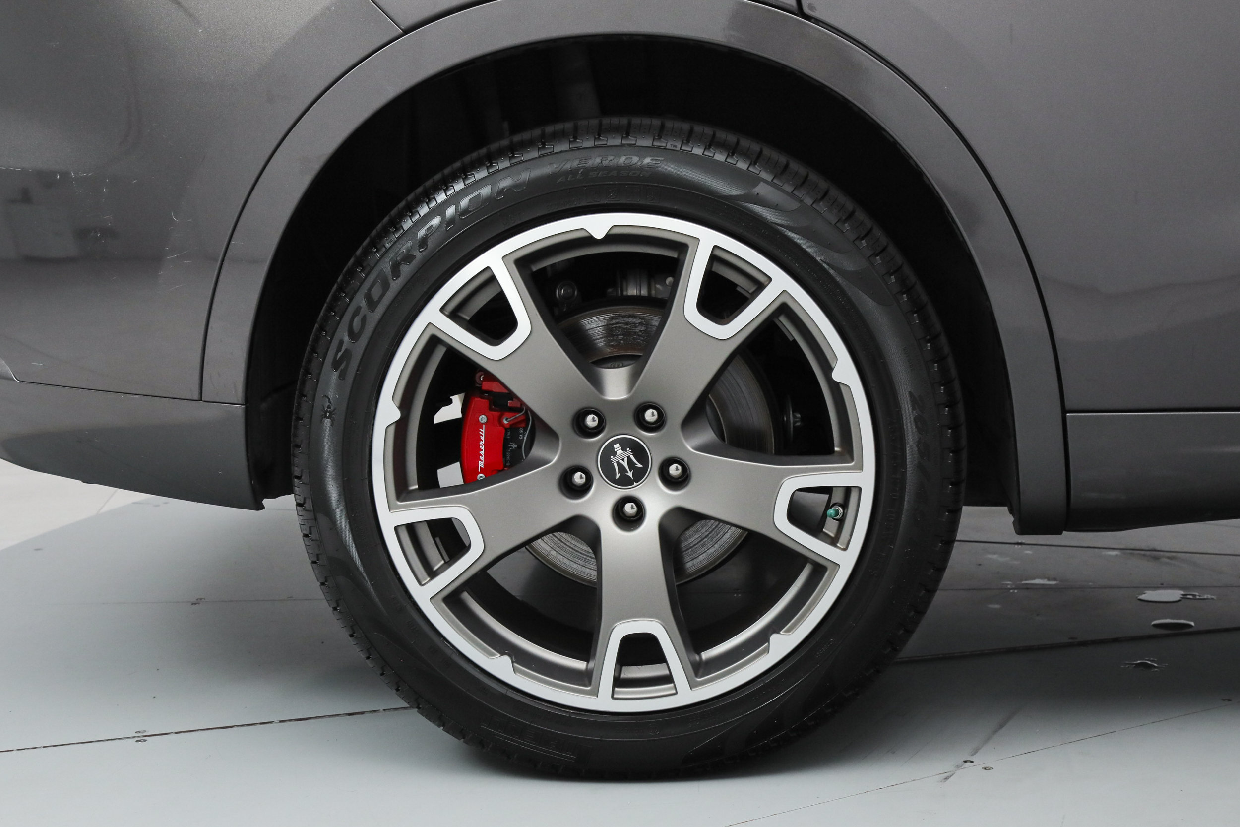 Certified 2023 Maserati Levante GT AWD/4WD image 20