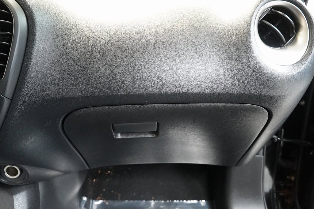 Used 2016 Nissan Juke S image 34