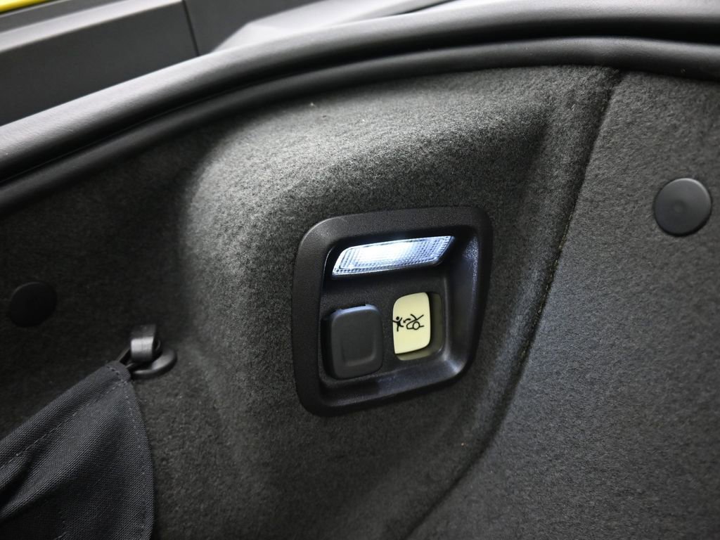 Used 2023 Chevrolet Corvette Z06 RWD image 45
