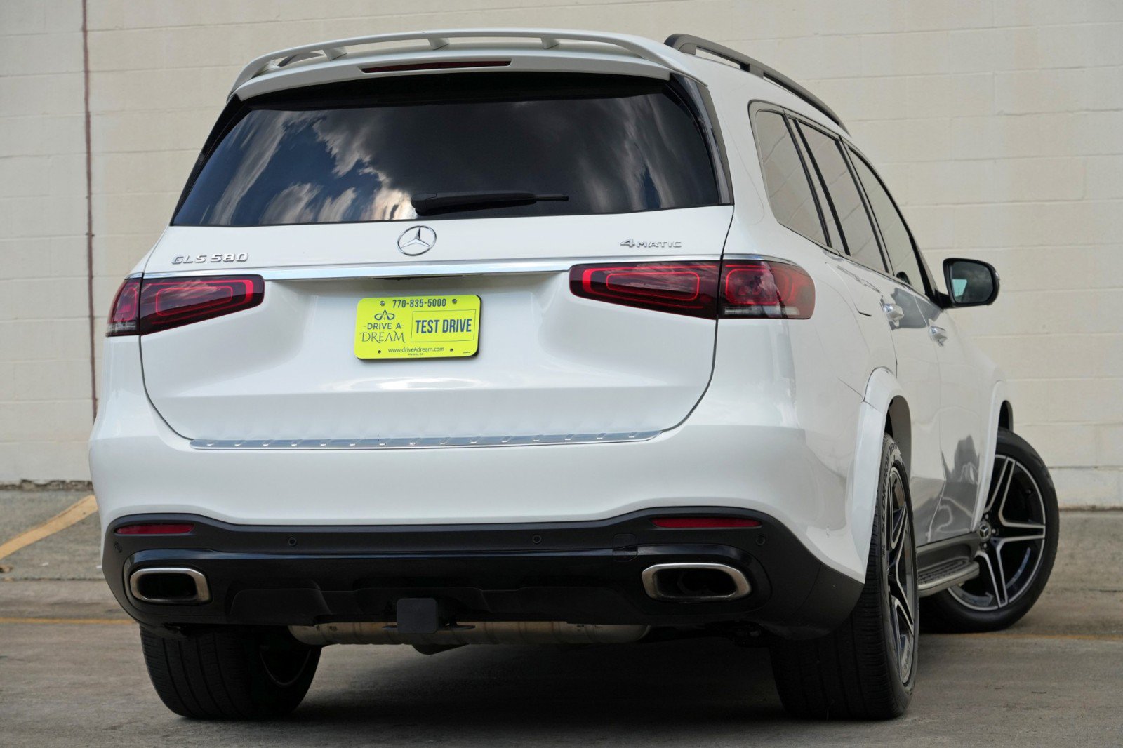 Used 2023 Mercedes-Benz GLS 580 4MATIC image 5