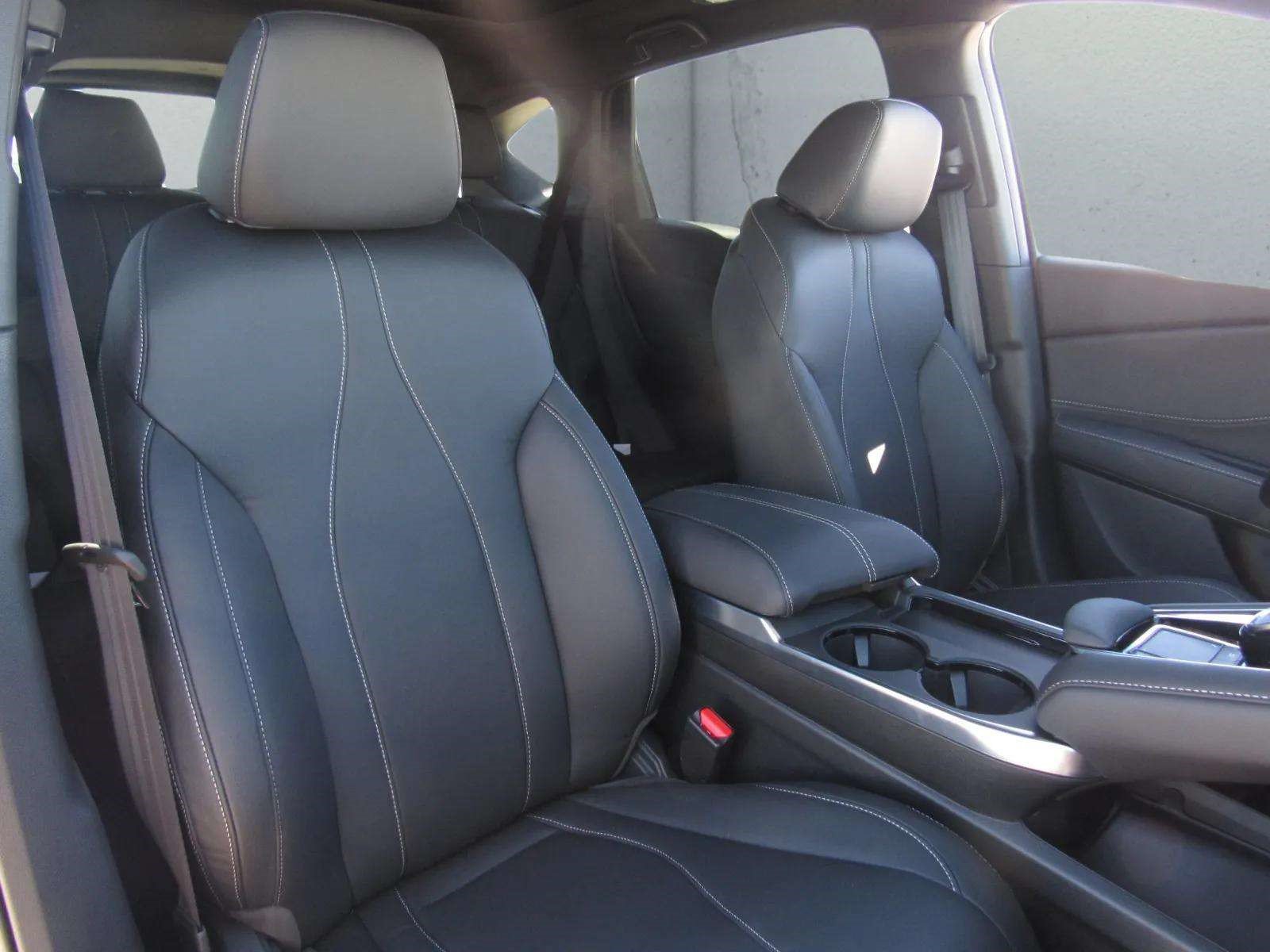 Used 2025 Acura RDX SH-AWD image 11