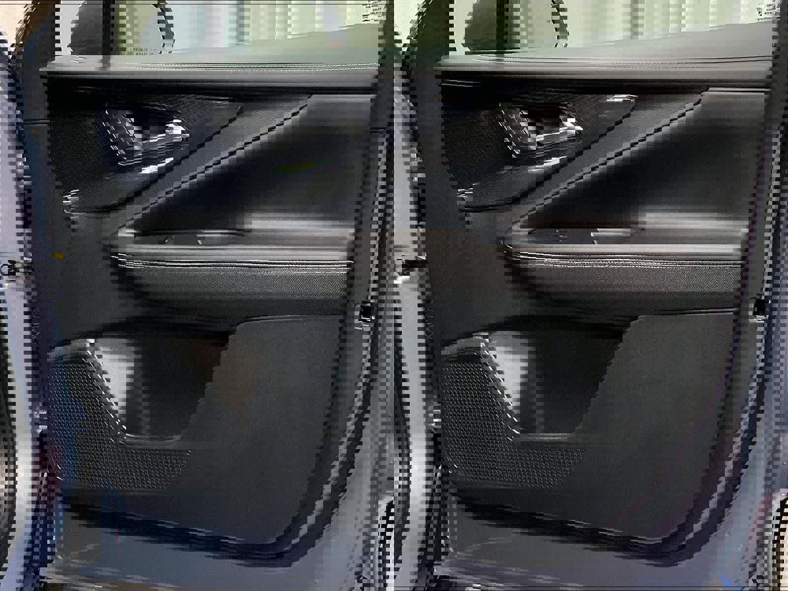 Used 2024 Chevrolet Blazer EV LT image 12