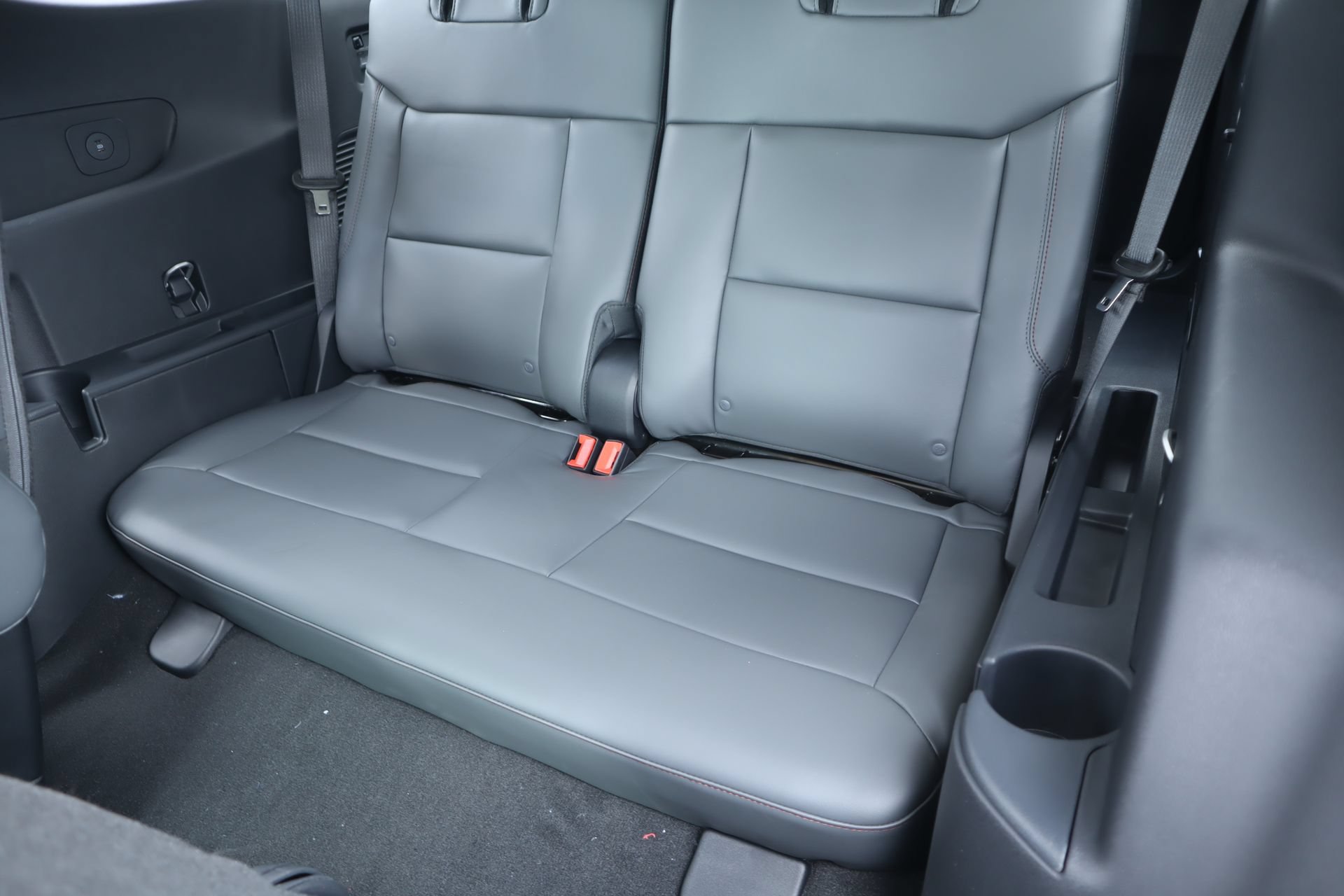 New 2026 Ford Explorer Active w/ Active Comfort Package RWD image 14