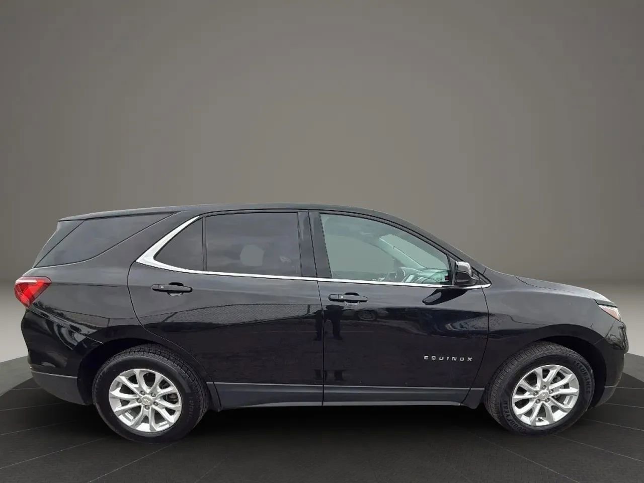 Used 2018 Chevrolet Equinox LT image 4