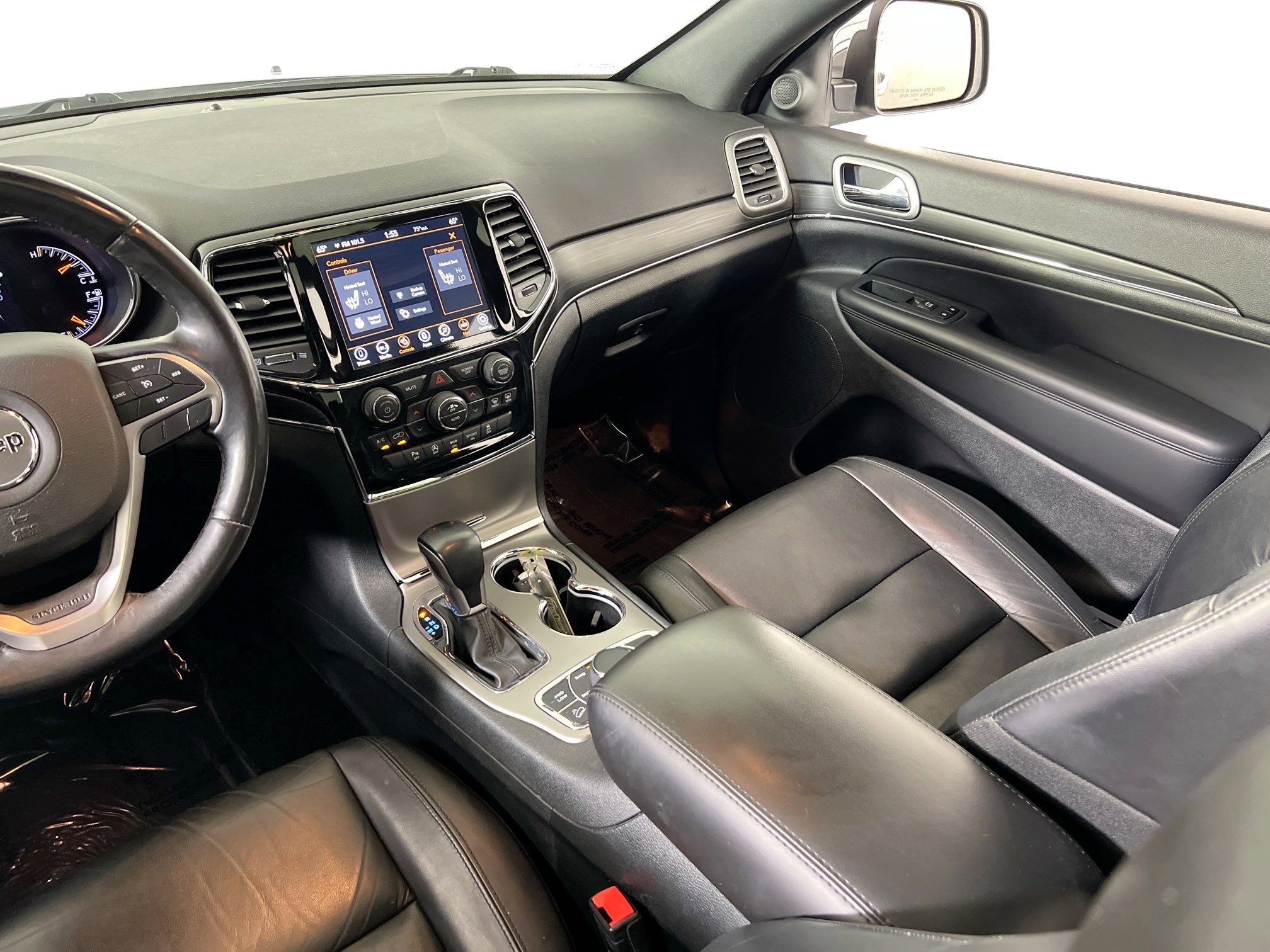 Used 2022 Jeep Grand Cherokee Limited image 23