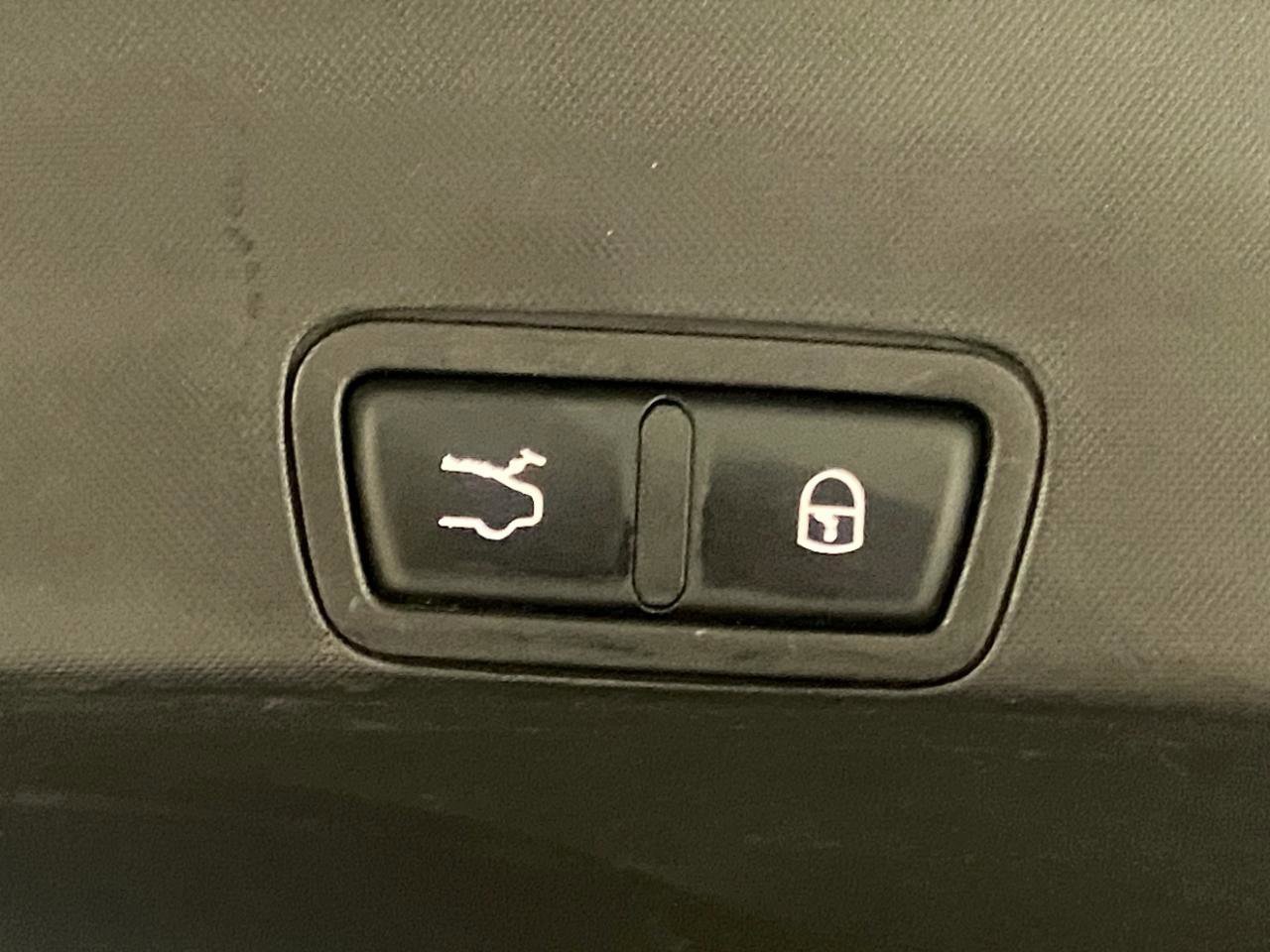 Used 2018 Alfa Romeo Stelvio Quadrifoglio w/ Driver Assist Dynamic Package image 10