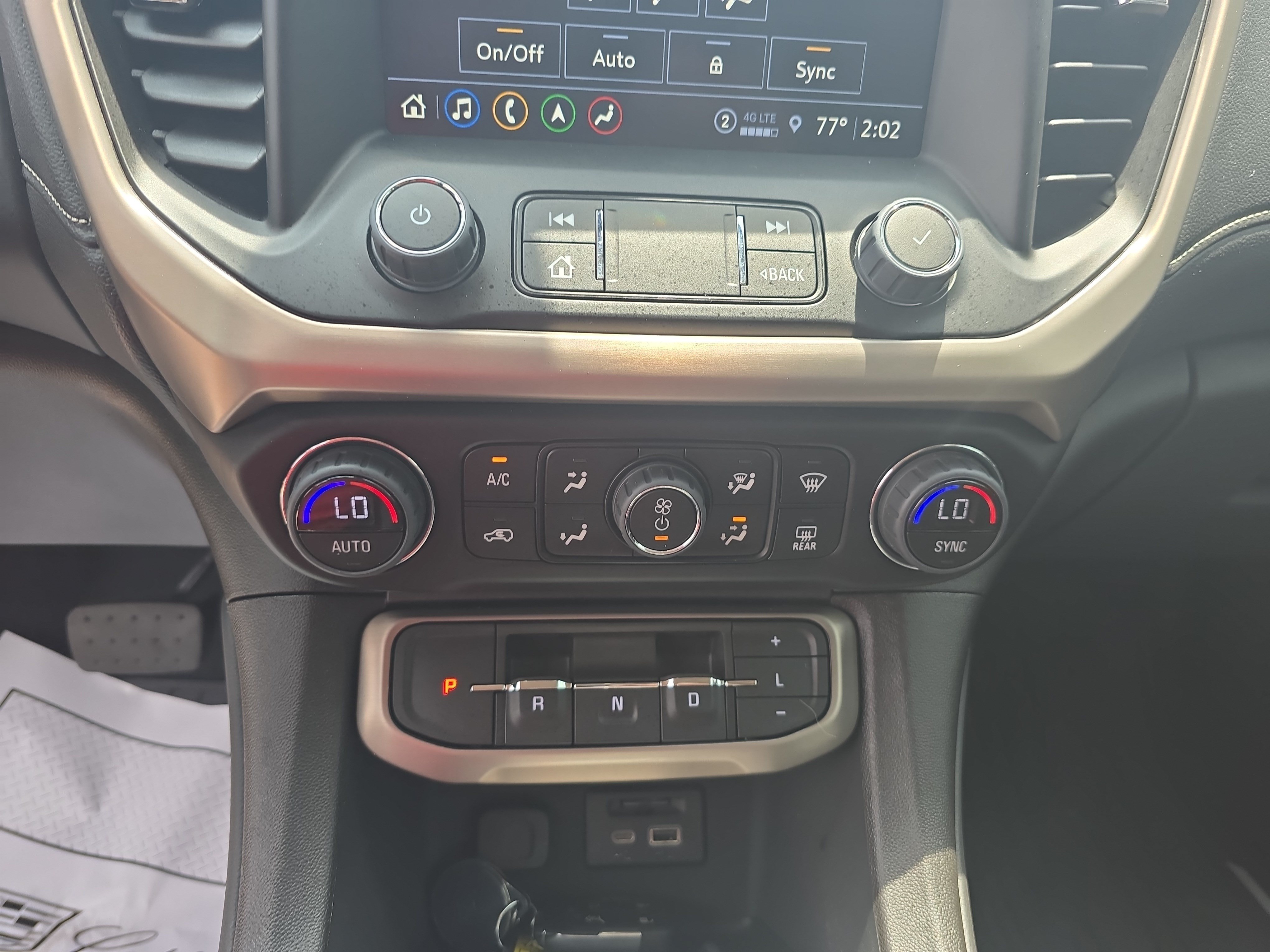 Used 2023 GMC Acadia Denali w/ Denali Ultimate Package FWD image 22