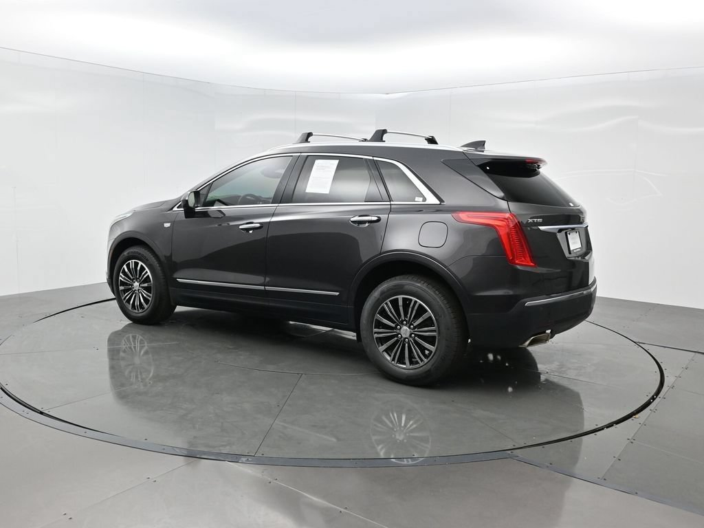 Used 2017 Cadillac XT5 Luxury w/ Driver Awareness Package FWD image 4