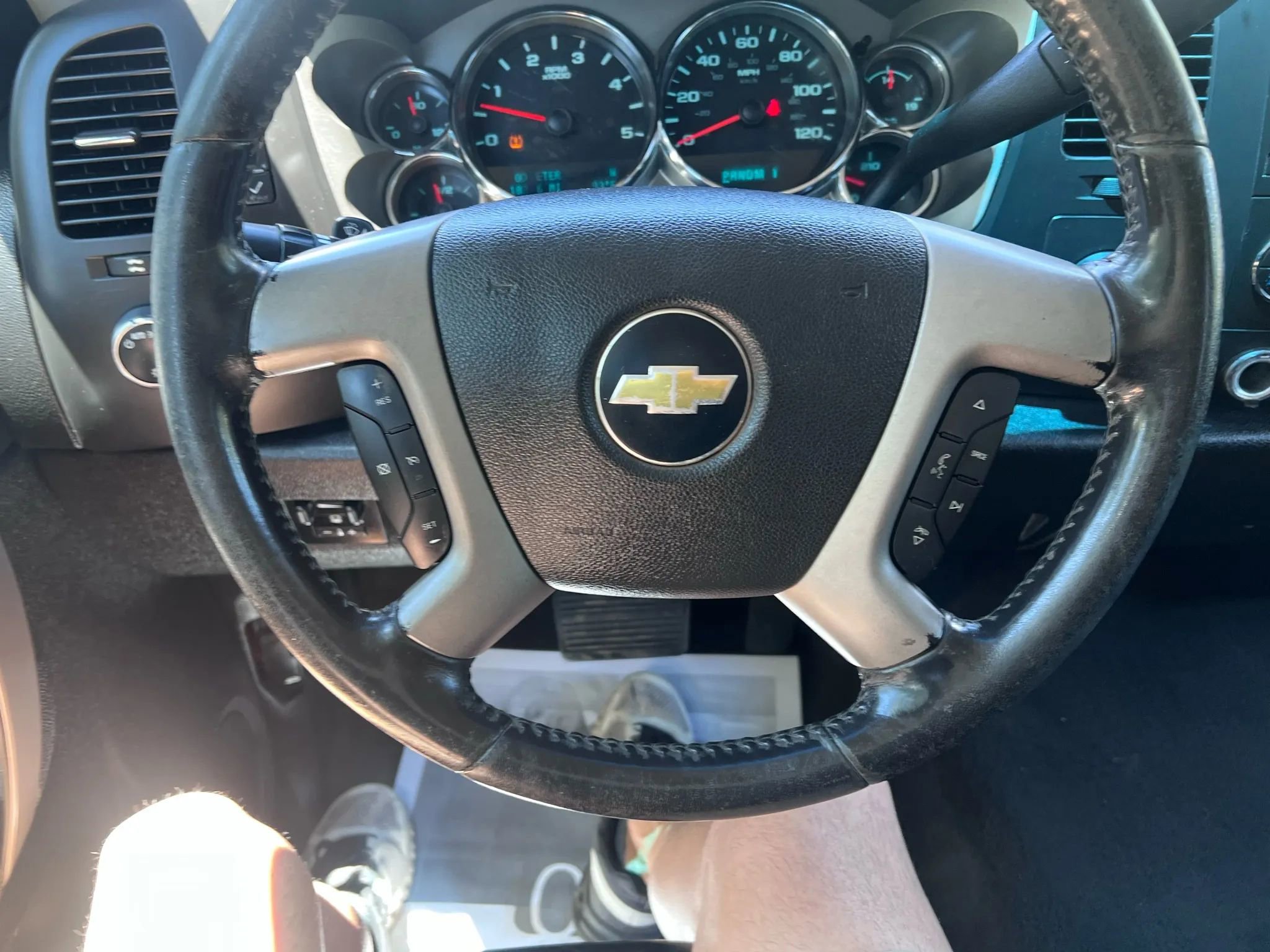 Used 2013 Chevrolet Silverado 2500 LT w/ Texas Edition image 14
