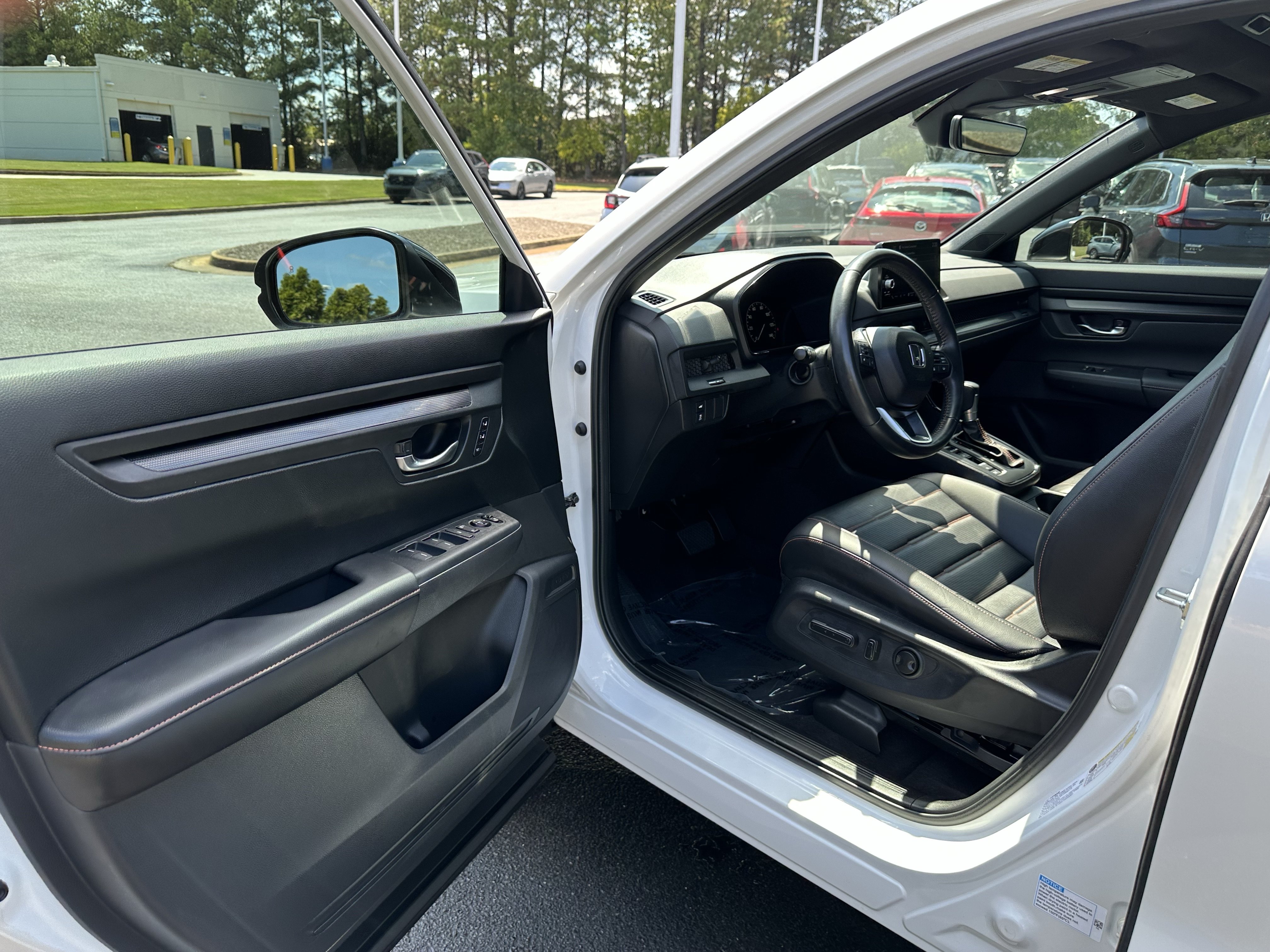 Used 2025 Honda CR-V Sport-L image 14