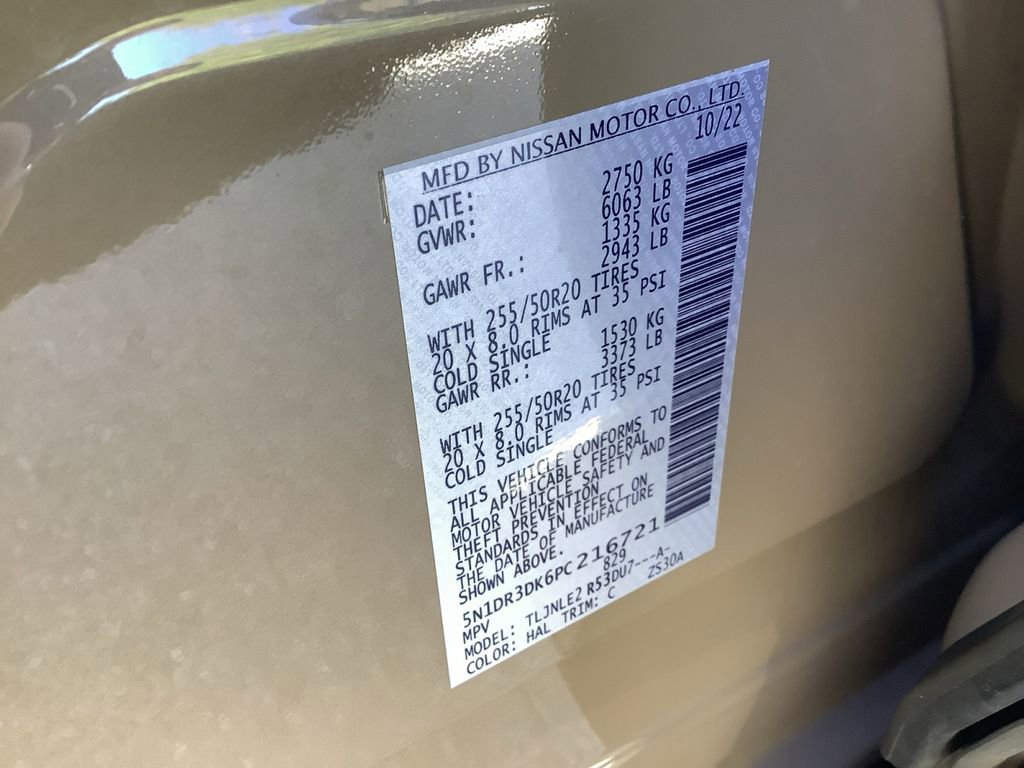 Used 2023 Nissan Pathfinder Platinum image 30