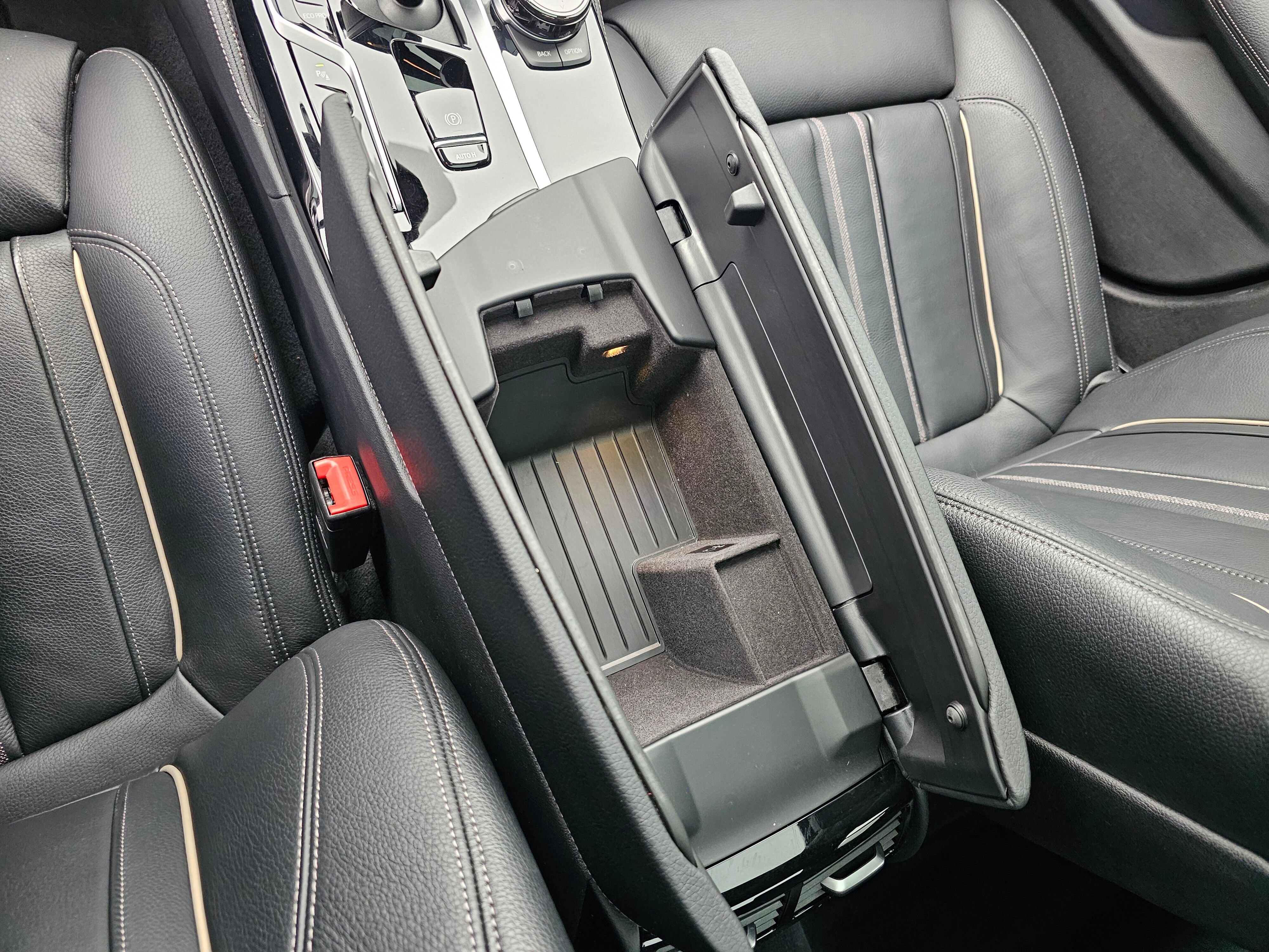 Certified 2022 BMW M550i xDrive w/ Executive Package image 25