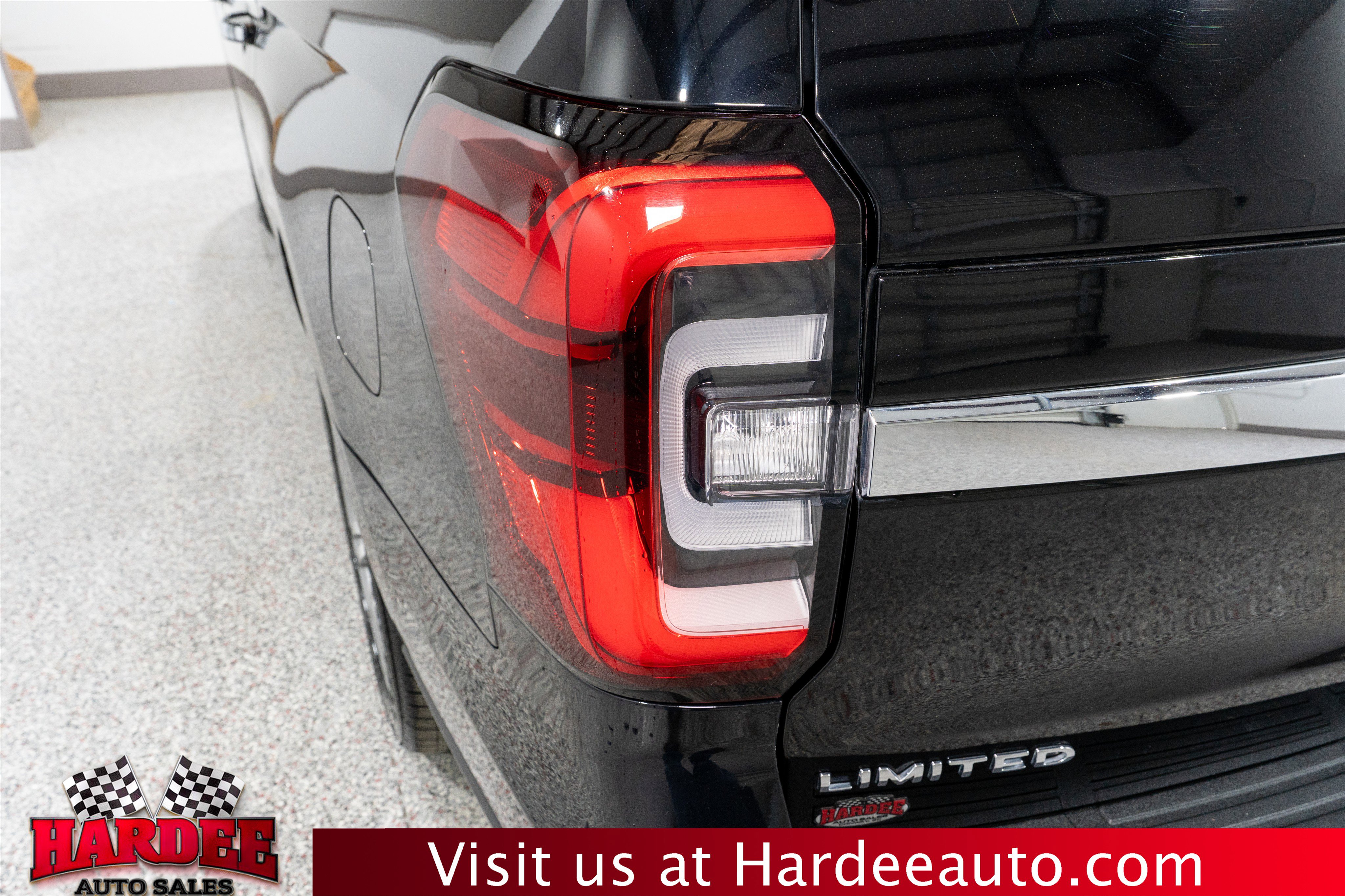 Used 2023 Ford Expedition Max Limited image 9