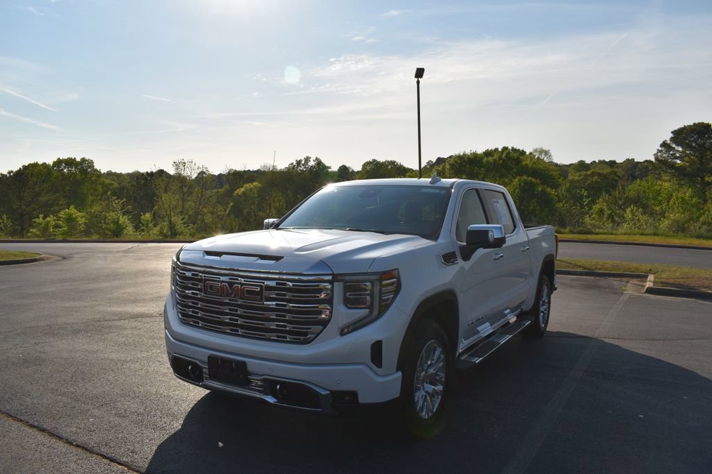 Used 2024 GMC Sierra 1500 Denali w/ Technology Package image 3