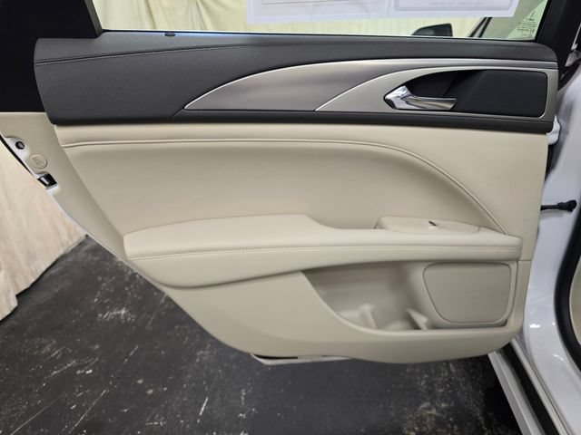 Used 2020 Lincoln MKZ AWD image 26