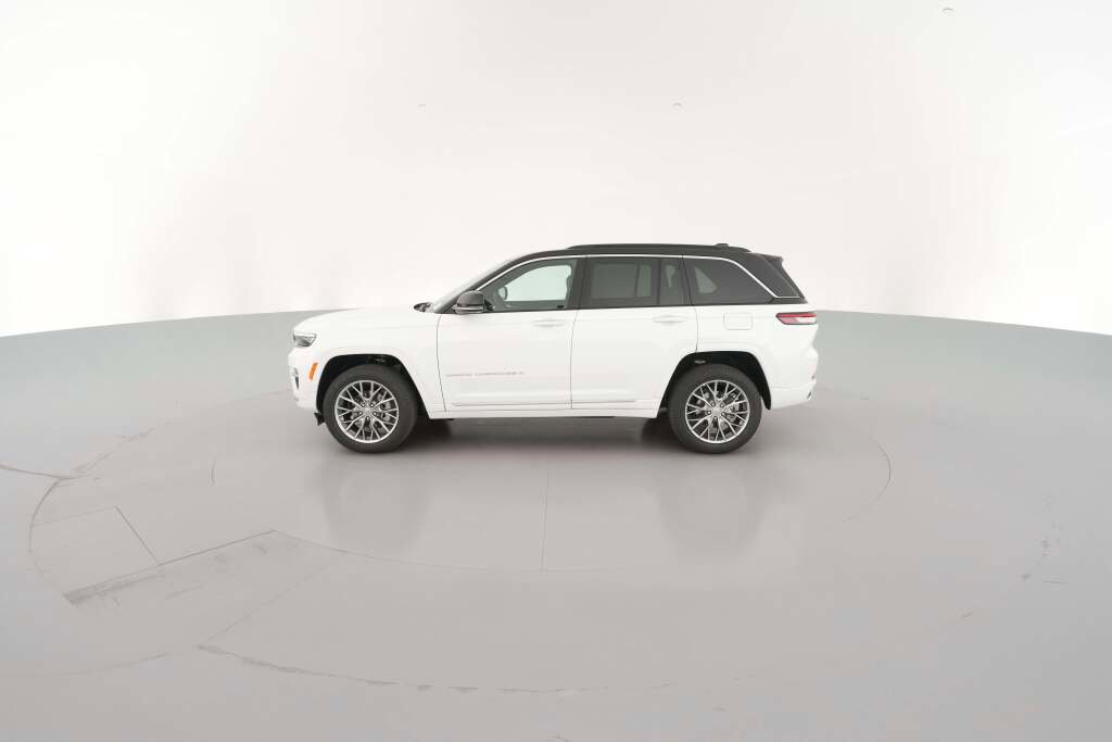 New 2025 Jeep Grand Cherokee Summit w/ Luxury Tech Group V image 6